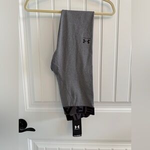 New size youth boys XL cold gear leggings perfect for cold weather sports.